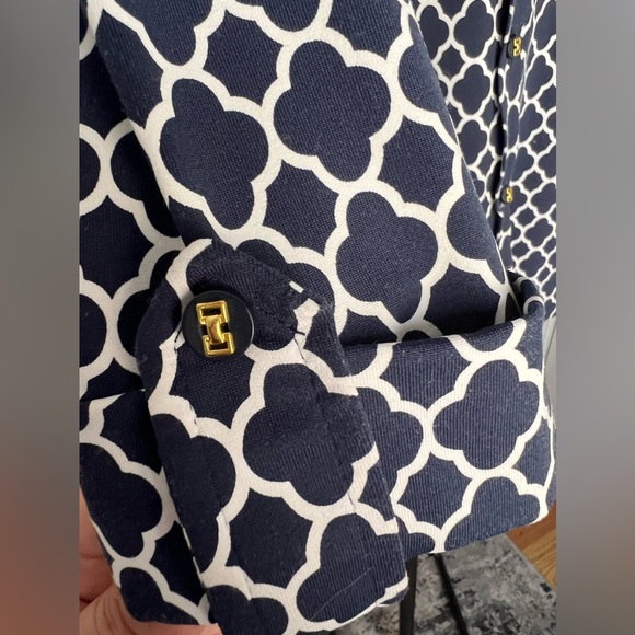 Charter Club -Good  quality soft , 3/4sleeves, navy blue and white button up! - Picture 5 of 8